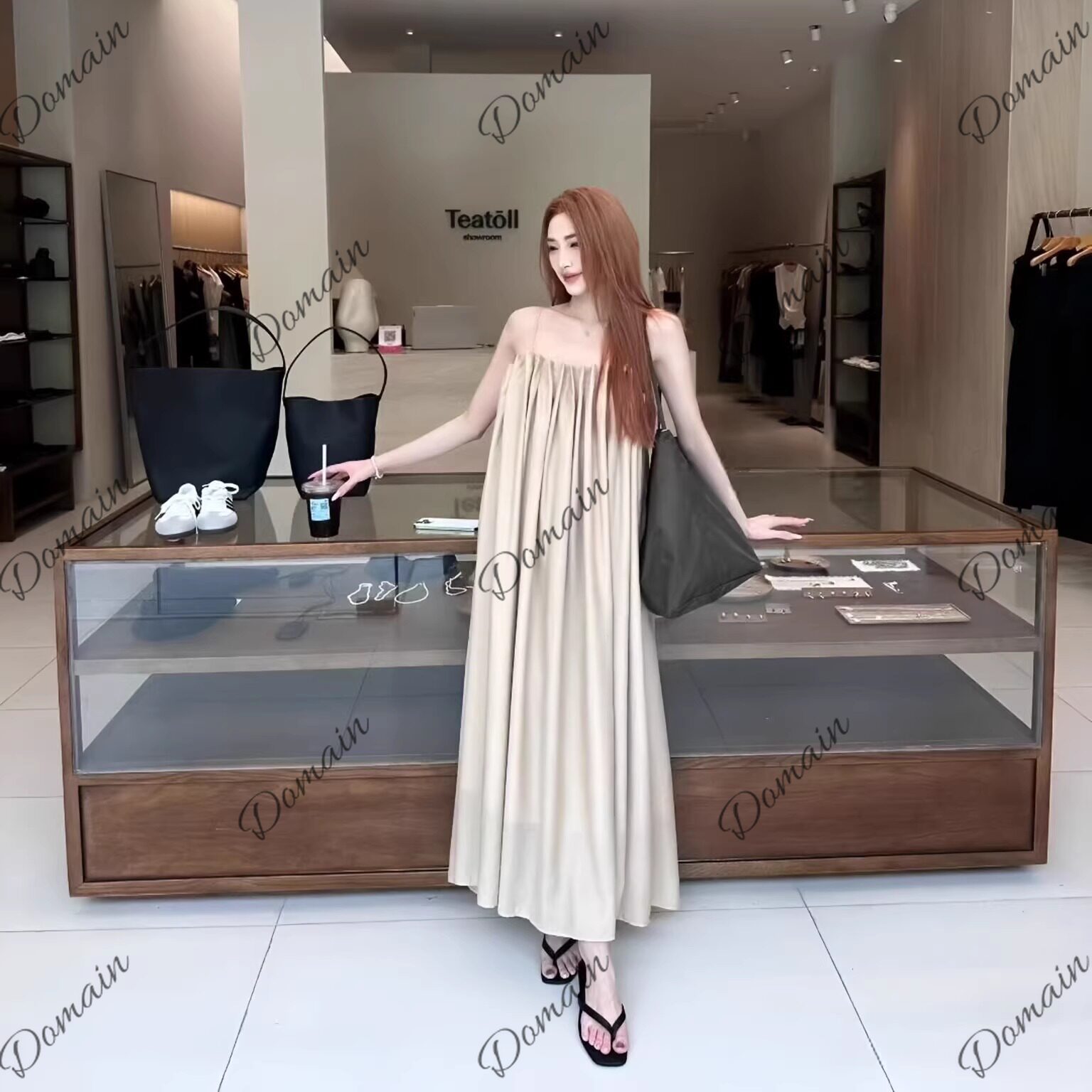 Witryna sklepu odzieżowego, wi – Glass Cabinet Display recenzja i cena